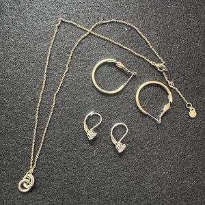 Gold and Silver Minimalist Necklace Set